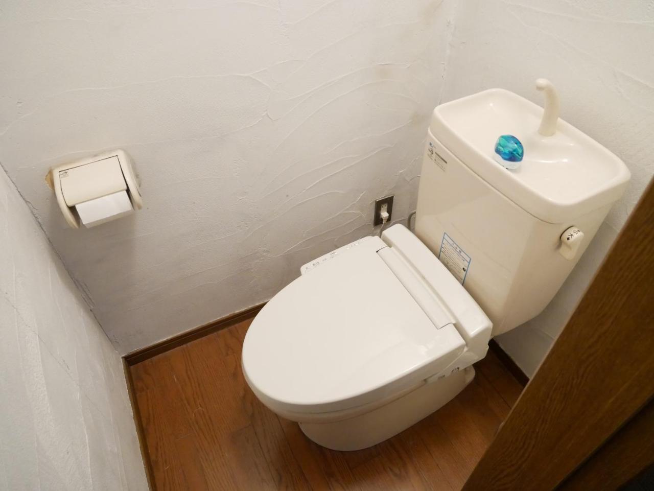 Guest House Twenty-Seven 27 Osaka Exterior photo